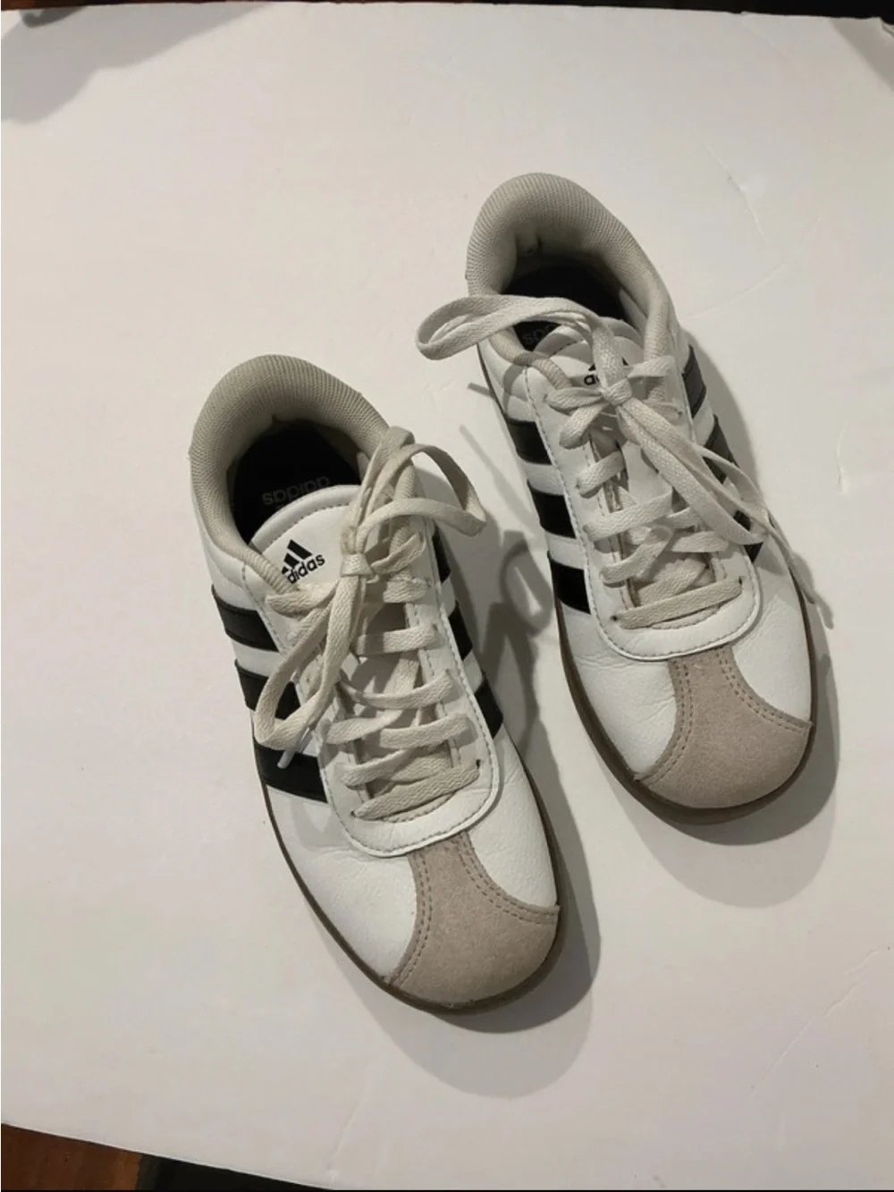Adidas youth sz 2 Classic White Sneakers with Black Stripes - Retro Casual Shoes